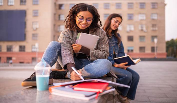 Studying at Austrian public vs private universities